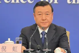 住建部部长谈老旧小区加装电梯视频封面