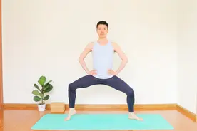 养肾就是养命，每天踮脚30下，疏通肝肾两经，气血充盈身体棒！