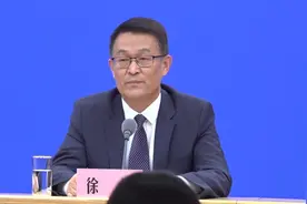 山东：到2025年将实现居民长期护理险全覆盖视频封面
