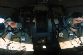 服役近30年，美军B-2隐形轰炸机座舱内部首次曝光！视频封面