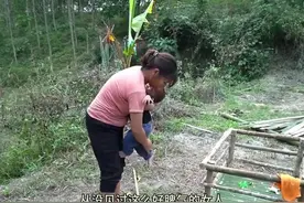 第3集，第一段，小丽的两个孩子一起哭了，小丽抱着哄着他们视频封面