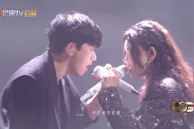 张杰于文文翻唱林俊杰《曹操》，摇滚范改编点燃全场！视频封面