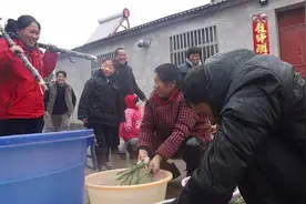 婆婆其实也是妈，胖妹带她回娘家，做10个拿手菜，全家吃到乐开怀视频封面