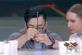 大海夕阳蓝天！“立体沙画师”现场教学，推荐团成员能学会吗？