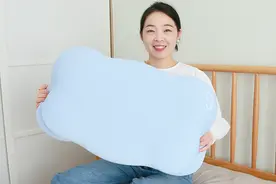 睡眠不好怎么办？那你可以试试这个云朵枕头，仰睡、侧睡都很舒服