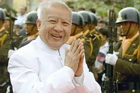 柬埔寨国王西哈努克，一生颠沛流离，最后在中国北京逝世视频封面