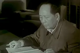 毛主席比史学家还懂历史，不仅研究历史，还运用历史！