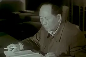 毛主席比史学家还懂历史，不仅研究历史，还运用历史！