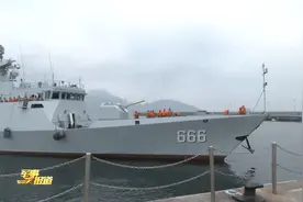 【新年度军事训练】驻香港部队陆海空三军将士奔赴训练视频封面