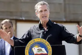 加州州长要求特朗普撤回国民警卫队 22个民主党州长指责总统滥权视频封面