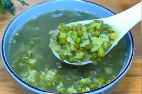 煮绿豆时，煮前掌握2个诀窍，5分钟全煮软烂开花，真的又快又省事视频封面