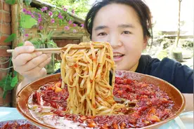 贵州最好吃的素面，面条一碗辣椒一碗拌起来，嗦面太酸爽