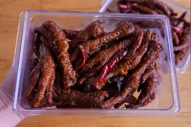 虎皮鸡爪适合在家做的方法，不用油炸不用水泡，简单好吃软糯脱骨