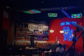 花季少女被人灌醉，迷迷糊糊来到酒店，朋友发现时早就为时已晚中视频封面