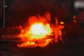 俄军战术导弹轰炸乌军指挥所:导弹落地剧烈爆炸 大量乌士兵被消灭视频封面