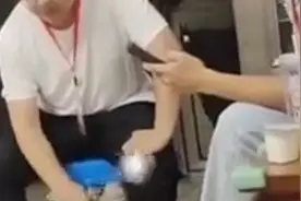 江苏一男子拒签拆迁协议 被拆迁指挥部上门“敲打”制造噪音视频封面