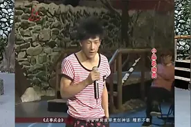 小超越不愧是赵家班绝活哥，给他点节奏就起飞！街舞跳的溜视频封面