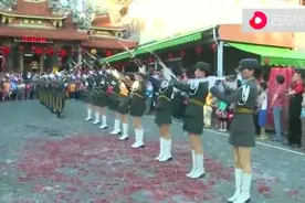 20. 台湾女仪仗队的阅兵，表演的太好看了，观众都被震撼到了视频封面