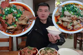 在湖北随州拐子饭的扛把子，挑战100块吃惊喜餐，看看能吃到啥视频封面