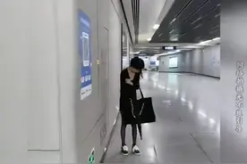 地铁站遇到的爱情  #缘分 #爱情 #情侣 #剧情视频封面