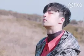 陈立农《一半是我》侧拍花絮视频封面