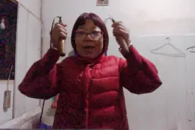 每天坚持跳绳30分钟，一个月可以减掉体重10斤，我就是这样做到的视频封面
