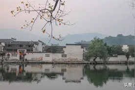 渐行渐远渐无书，水阔鱼沉何处问图片