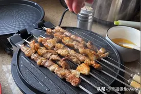 自从🈶️了穿肉神器，在家自己烤羊肉串也挺简单的嘛🐏🐑视频封面