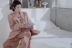 “下一个7年，我会成为自己想成为的人吗？”当现在的@华晨宇视频封面