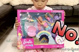 小萝莉玩具开箱试玩：No！美人鱼竟然是这样生宝宝的！视频封面