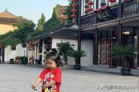 小宝贝丰富多彩的童年生活，快乐成长记图片
