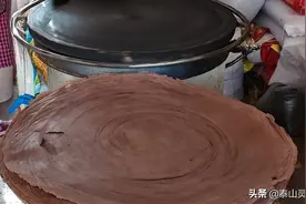 泰山灵芝孢子粉煎饼～山东煎饼卷大葱图片