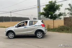 唐骏电动车，时速50码极限测试漂移180度，小伙太会玩了。视频封面