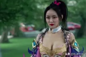 女版李元霸大战宇文成都视频封面