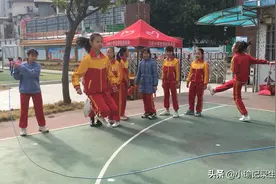 特色大课间之女生接力跳绳视频封面