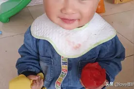 可爱的小吃货图片