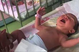 护士姐姐教你换尿布视频封面