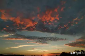 你见过的晚霞有多美？斗图比试一下怎么样，此时此刻泸州的天空图片