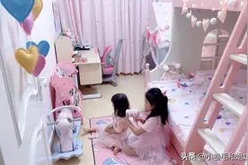 姐姐总能把妹妹照顾的很好，所以妹妹特别喜欢粘着她，真的好暖心