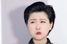 女朋友听到消息后哭了视频封面