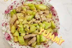 配面好菜-西葫芦鸡胸肉炒鸡蛋，低脂健康又美味