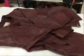 给大家分享一个油蜡皮皮衣的正确护理方法，看看操作简单吗？