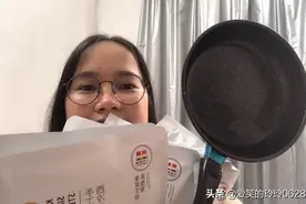 148买的牛排赠送同款红太狼奶奶的锅，灰太狼今晚终于再吃锅底了