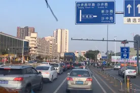 繁华的大都市深圳宝安区沙井街道