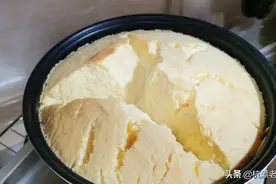 自制香蕉味蛋糕：香蕉一个，鸡蛋五个，牛奶半盒，白糖，食用油图片