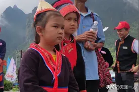 金秀大瑶山里的瑶族姑娘，非常漂亮可爱图片