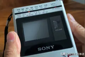 1984年Sony就有袖珍电视一体机，竟然还是FM 立体声视频封面