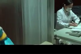 高中女生感染艾滋病！被同学各种嘲笑！视频封面