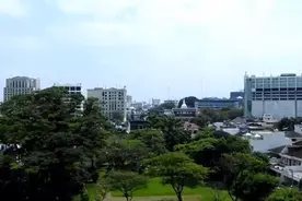 手机1亿像素，100倍变焦被单反相机甩多远？三星s20 pk Nikonp900