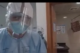 医生在喂病人喝水，病人说太烫了，话音刚落，人就没了视频封面